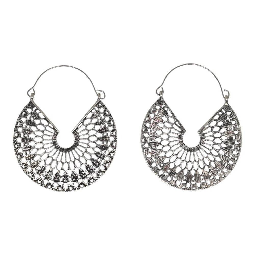 Vintage Silver-Tone Filigree Hoop Earrings With Intricate Openwork Design